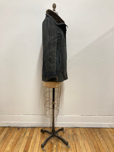 Manteau de cuir et fourrure