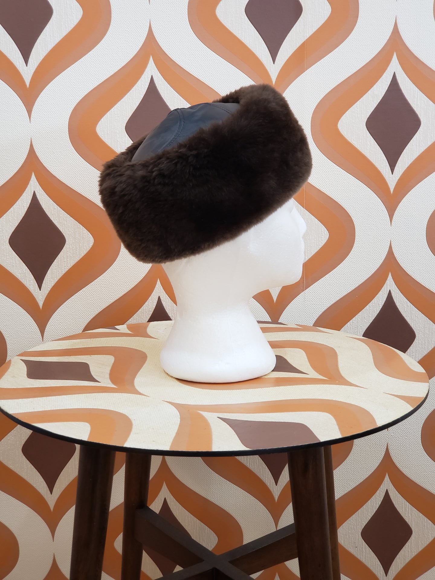 Chapeau cuir et fourrure vintage