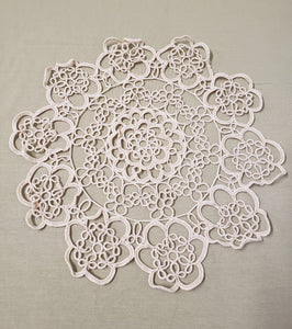 Napperon crocheté beige étoilé