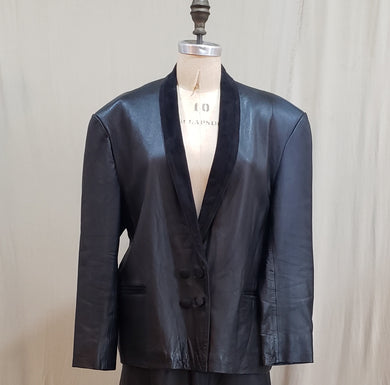 Veste tailleur de cuir noir