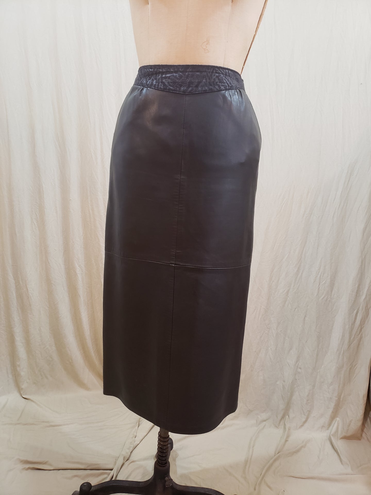 Jupe longue cuir noir vintage