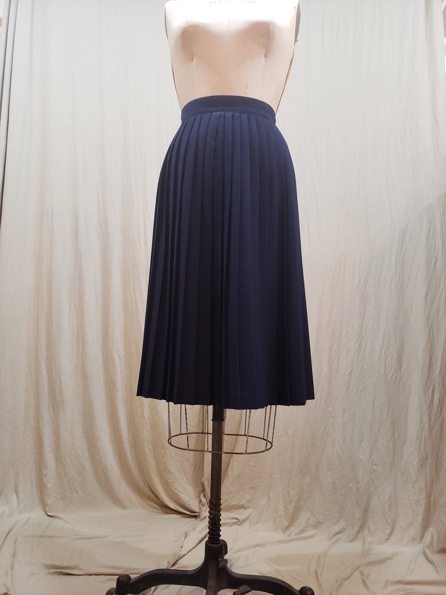 Jupe plissé mi-longue bleu marine vintage