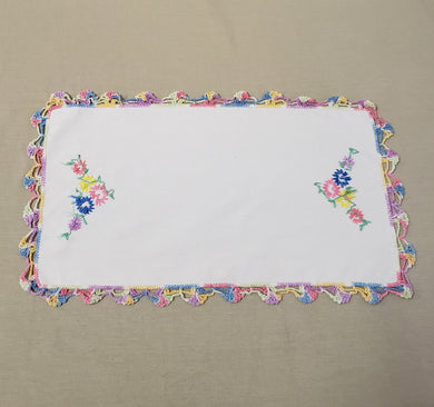 Napperon rectangulaire à motifs de fleurs