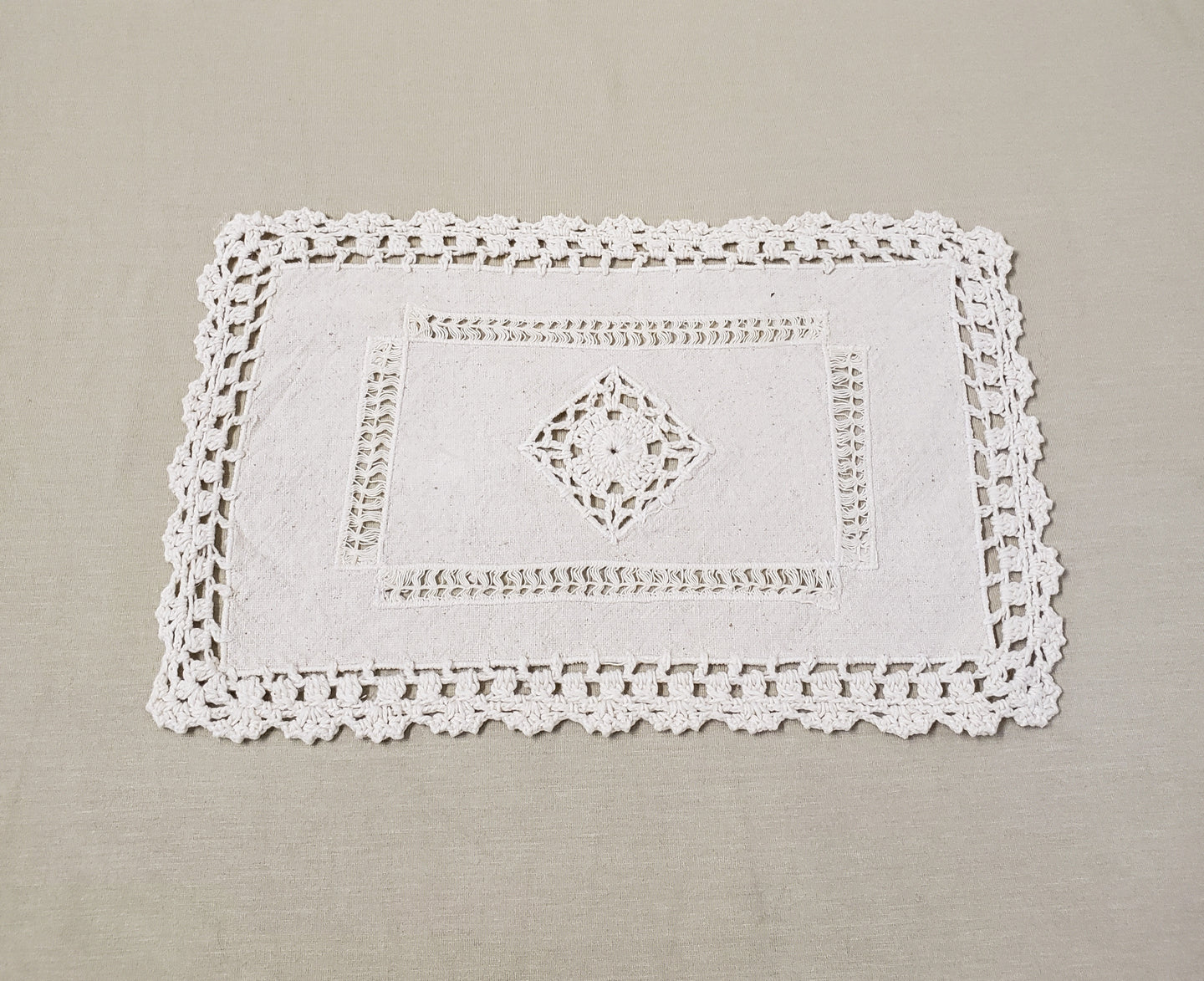 Napperon rectangulaire beige