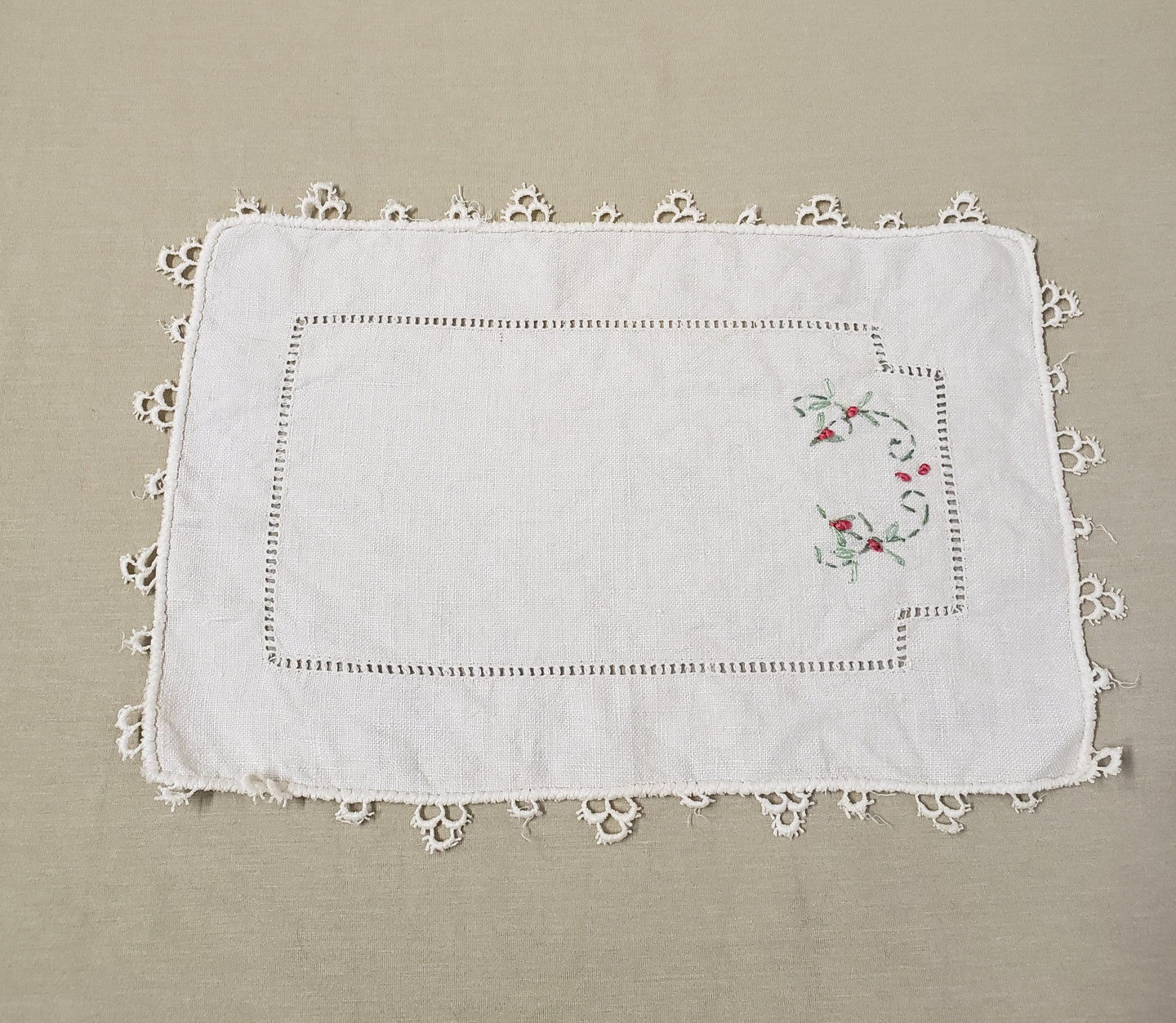 Napperon rectangulaire à fleurs