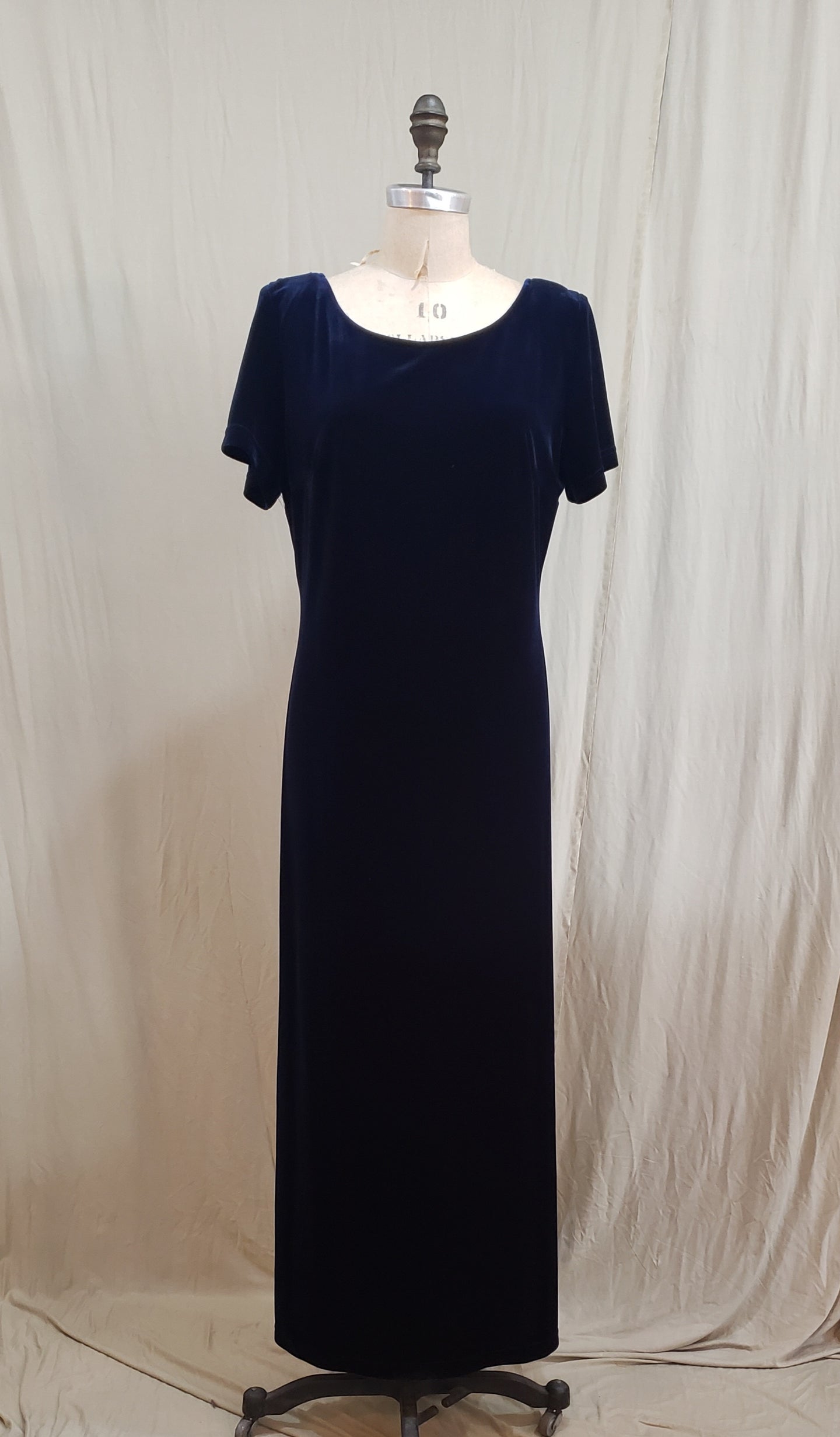 Robe de soirée velours bleu profond