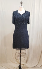 Robe de soie perlée vintage