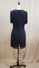 Robe de soie perlée vintage