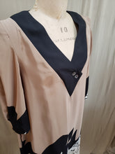 Robe tunique à motifs de fleurs abstraits