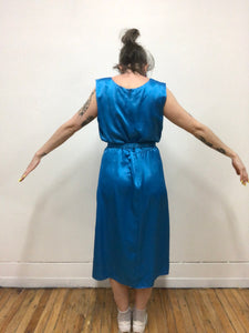 Robe satinée bleu électrique vintage