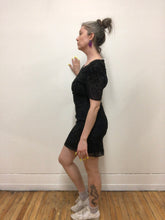 Robe de soie perles et paillettes