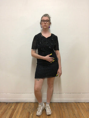 Robe de soie perles et paillettes